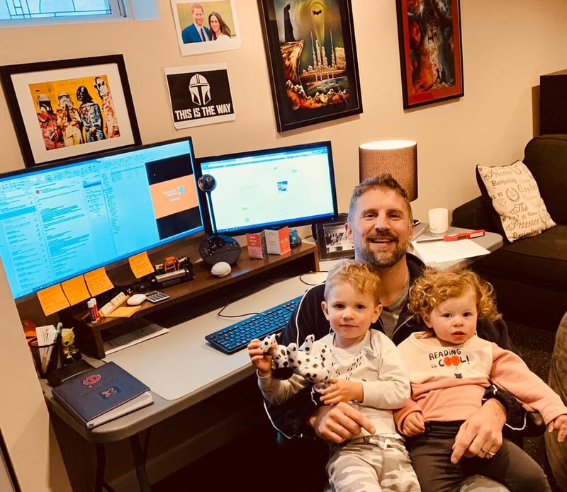 Alex+-+Desk+&+Kiddos